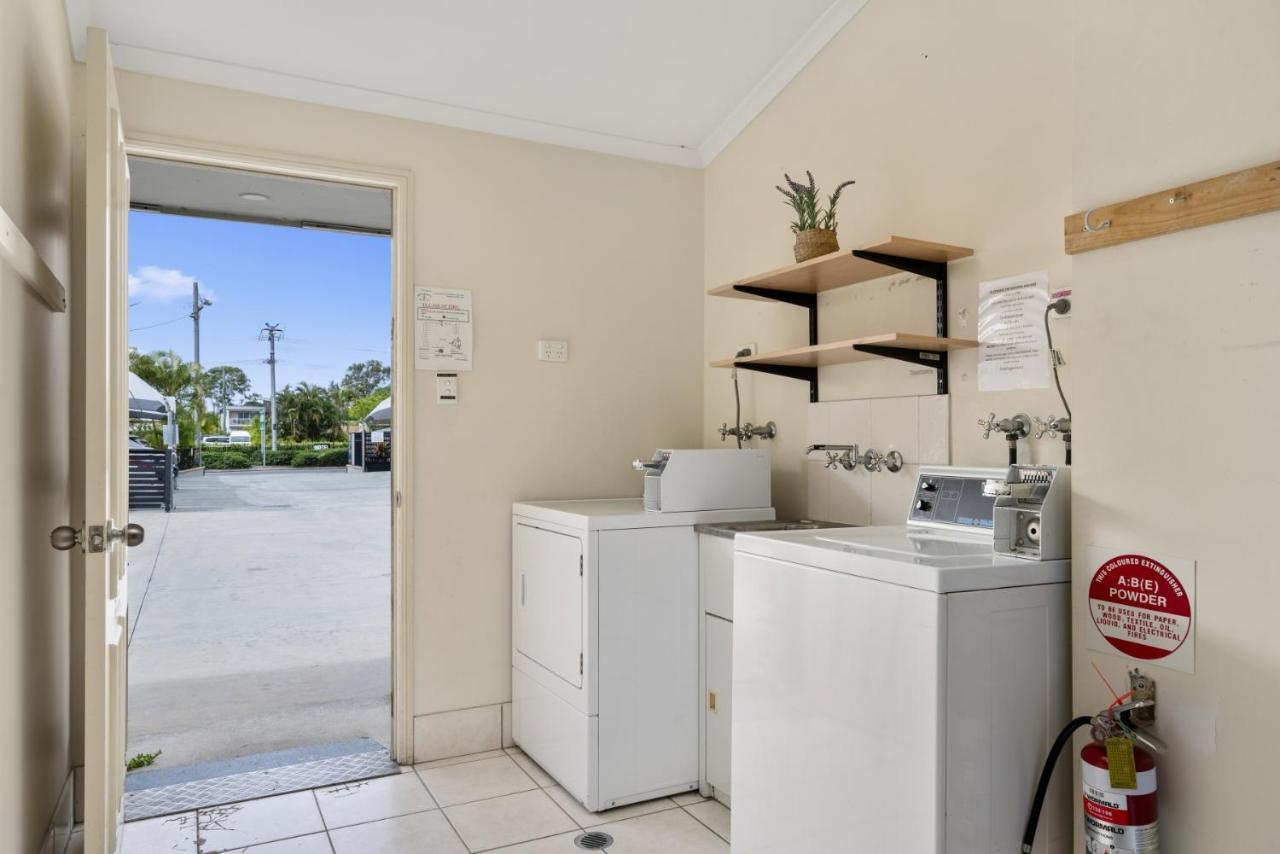 Caboolture Central Motor Inn, Sure Stay Collection By BW Екстериор снимка
