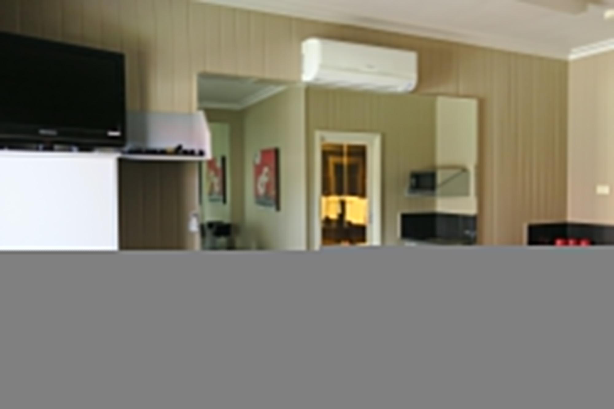 Caboolture Central Motor Inn, Sure Stay Collection By BW Екстериор снимка