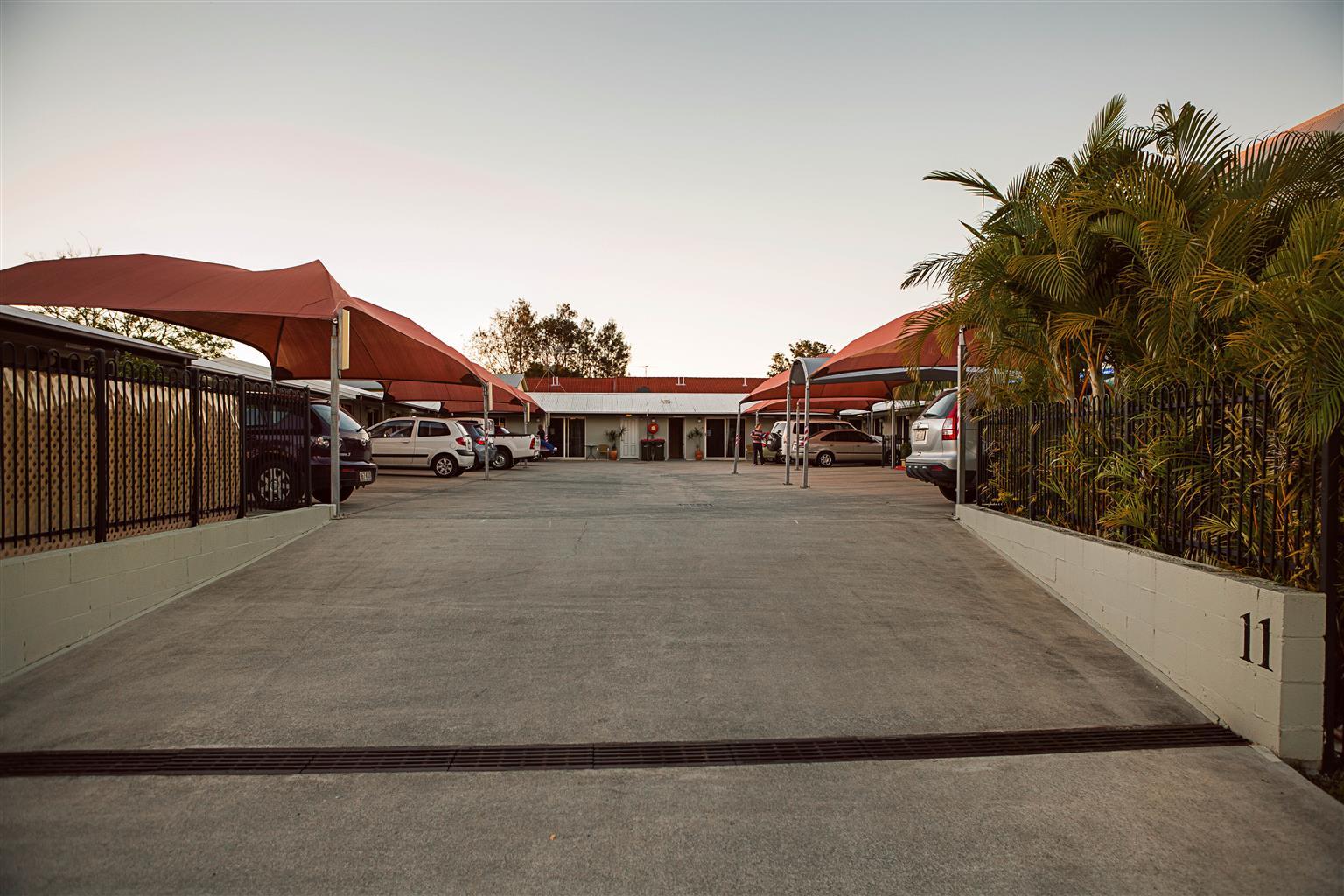Caboolture Central Motor Inn, Sure Stay Collection By BW Екстериор снимка