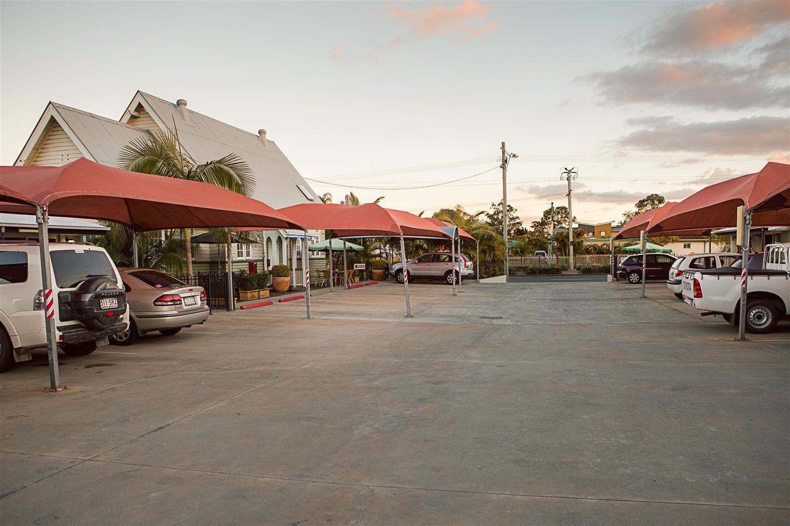 Caboolture Central Motor Inn, Sure Stay Collection By BW Екстериор снимка