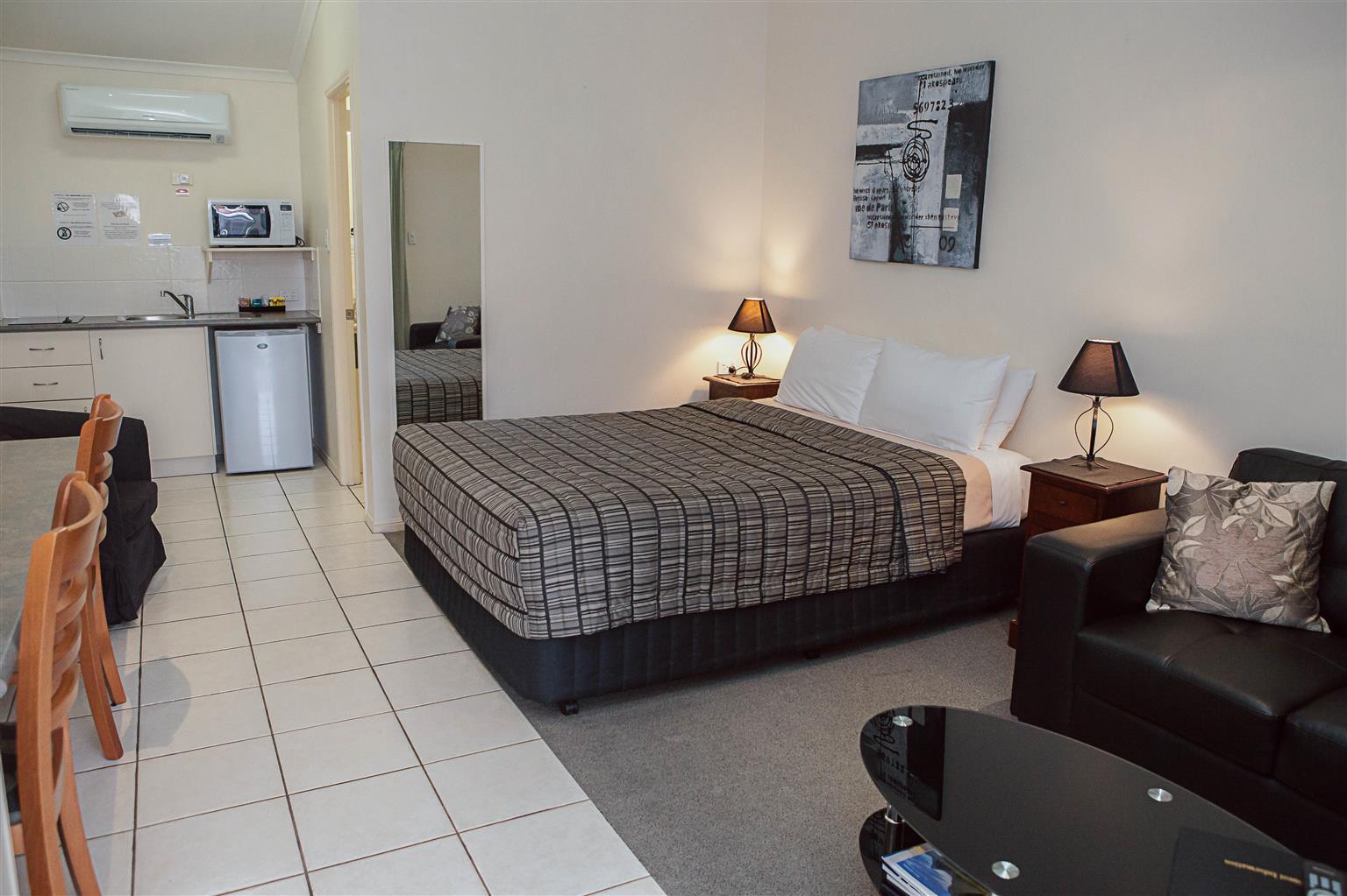 Caboolture Central Motor Inn, Sure Stay Collection By BW Екстериор снимка