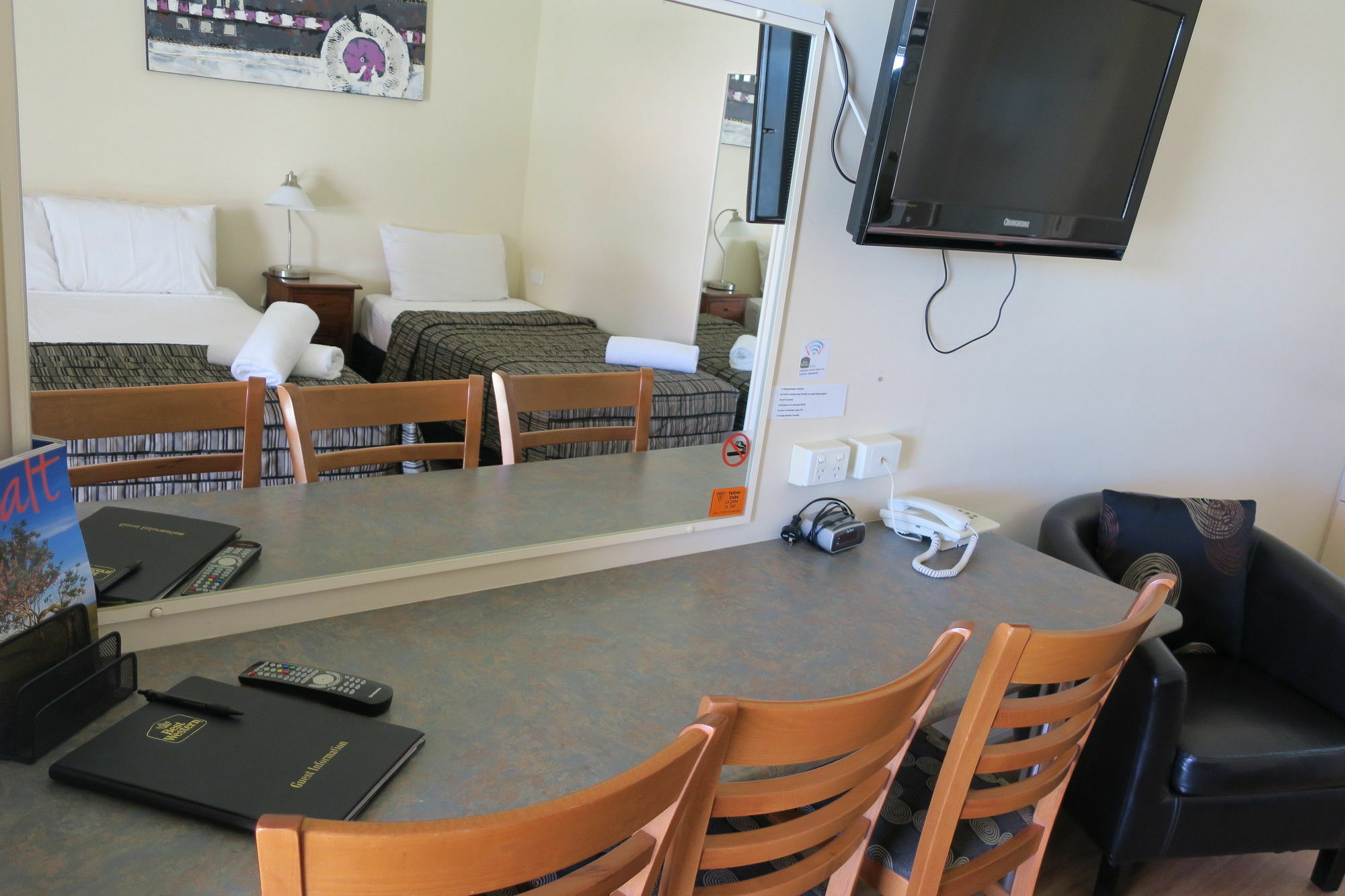 Caboolture Central Motor Inn, Sure Stay Collection By BW Екстериор снимка