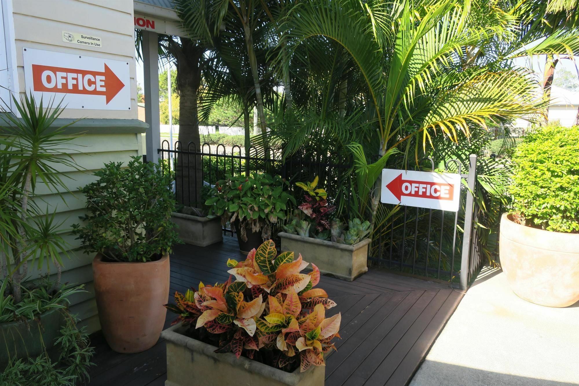 Caboolture Central Motor Inn, Sure Stay Collection By BW Екстериор снимка